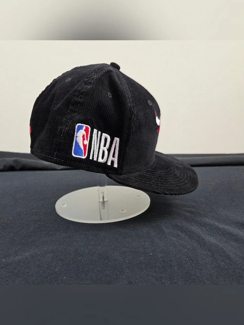 New Era NBA Chicago Bulls Fitted Hat 7 3/4 Black Corduroy